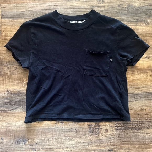 Volcom Tops - Volcom Outer Banks Black Crop Top